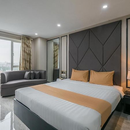 Cozrum Lux - The Arrivals Hotel Bandar Ho Chi Minh Luaran gambar