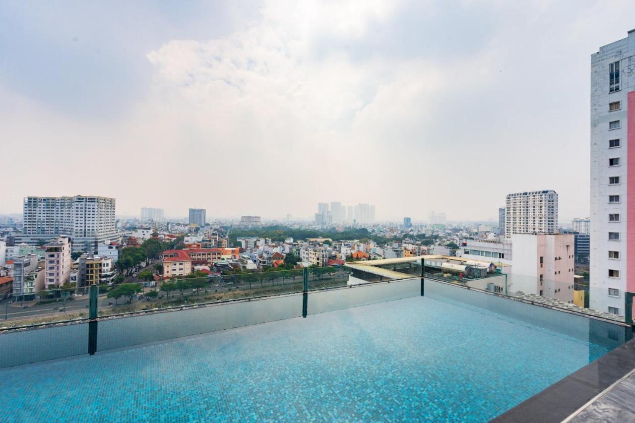 Cozrum Lux - The Arrivals Hotel Bandar Ho Chi Minh Luaran gambar