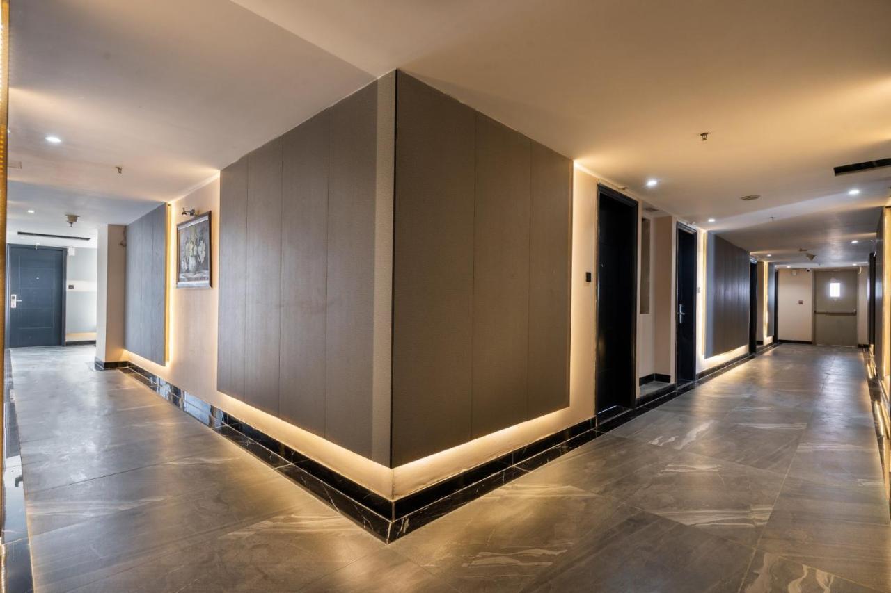Cozrum Lux - The Arrivals Hotel Bandar Ho Chi Minh Luaran gambar